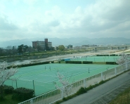 武庫川河川敷テニスコートの写真