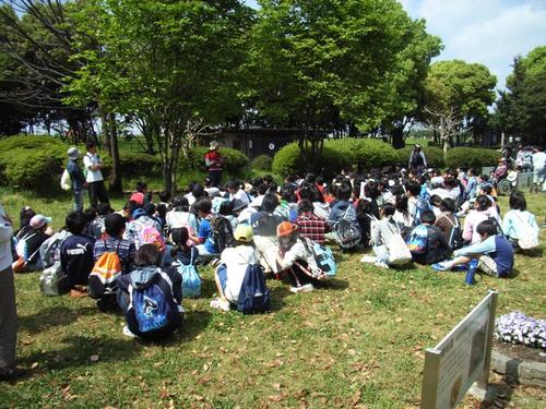 小学生団体見学風景
