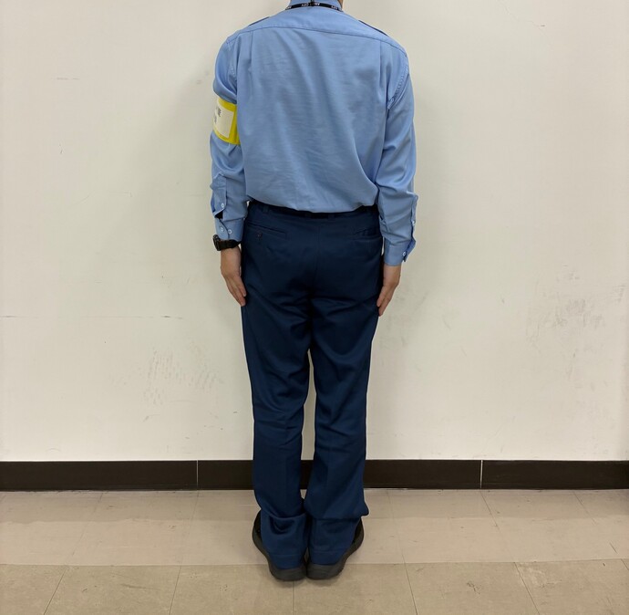 長袖制服後ろ