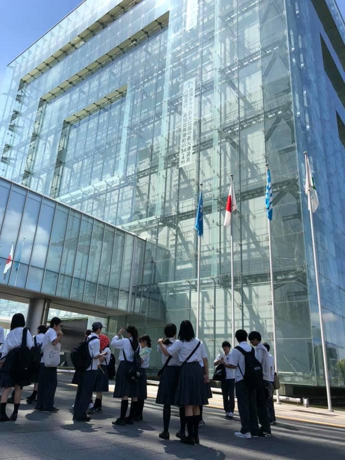 神戸の人と防災未来センター見学の様子