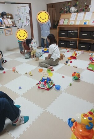 仲良しのこども達の様子