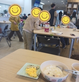こども食堂まあるい食卓会場