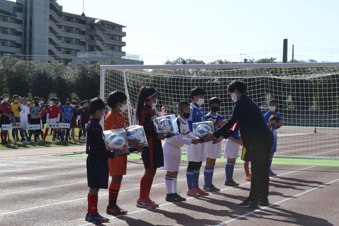 尼崎サッカーカーニバルの様子