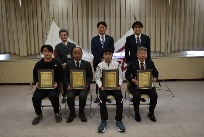 令和4年度スポーツ特別賞の集合写真