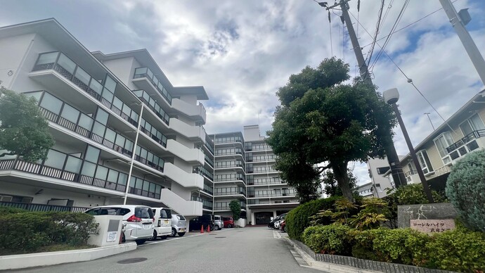 マンションの外観写真