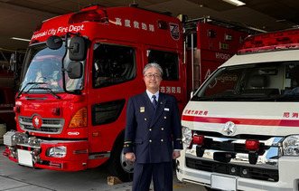 消防局長　田中 和弘　写真