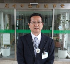 議会事務局長　安川 春樹　写真