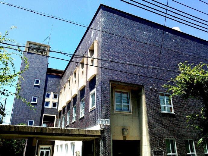 旧大庄村役場（現大庄南生涯学習プラザ）