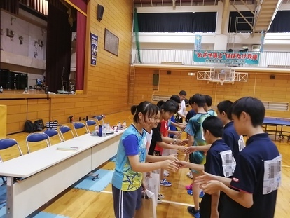 市尼での交流3