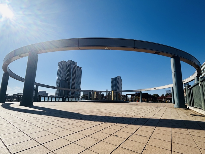 尼の大屋根リング