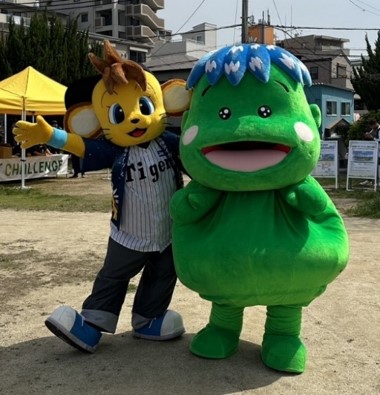 コラッキー・エコあま君のツーショット