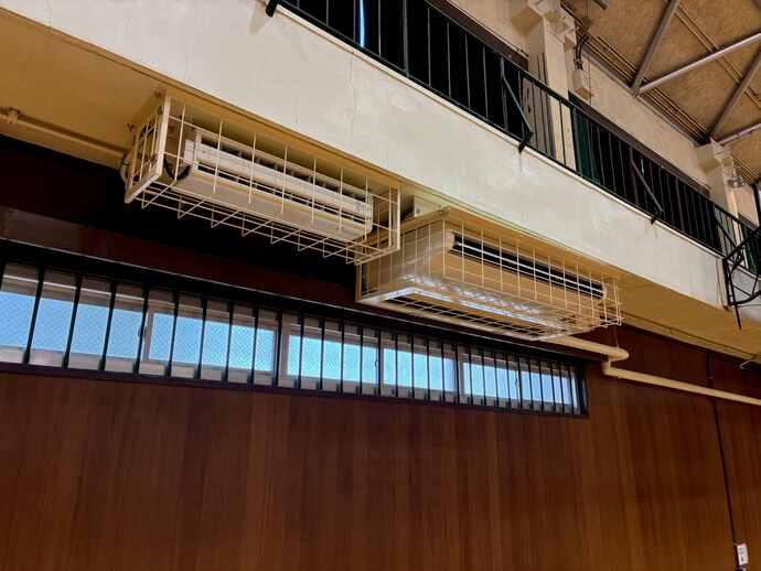 体育館空調の外観