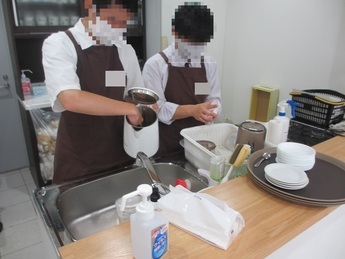 キッチン生徒の写真