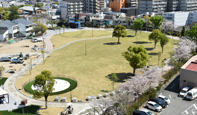 芝生広場