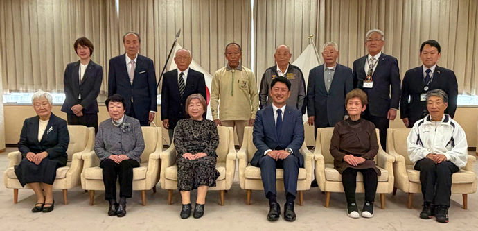 令和7年度受賞者の集合写真