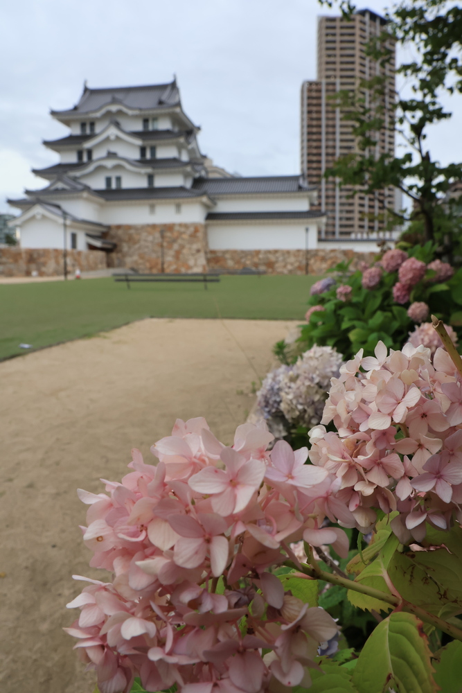 尼崎城と城址公園（北城内）